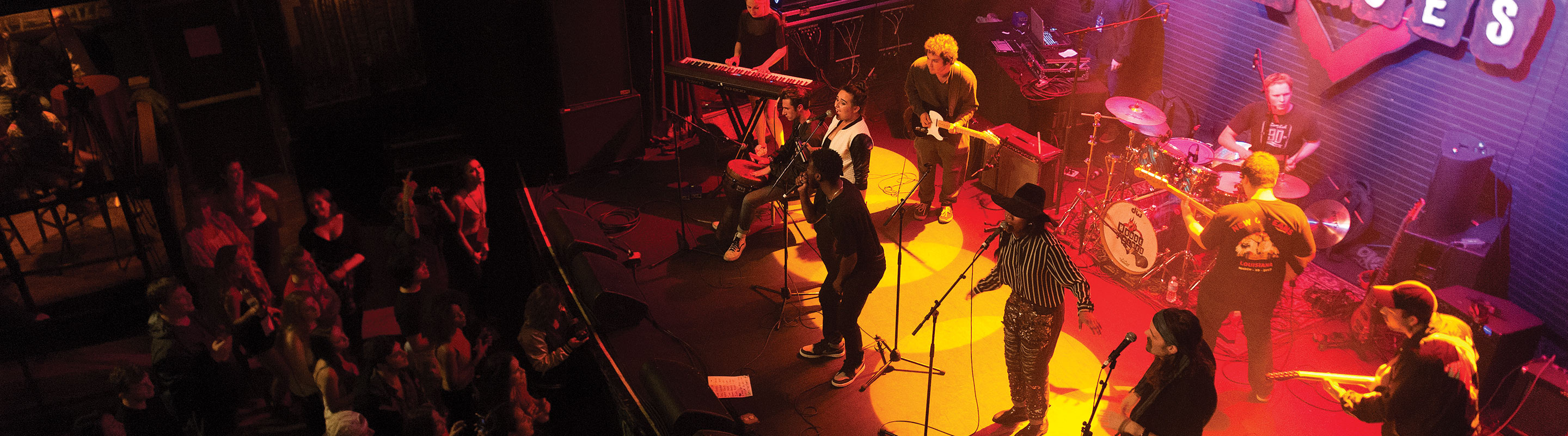 Students singing at House of Blues